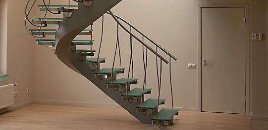 kāpnes 1